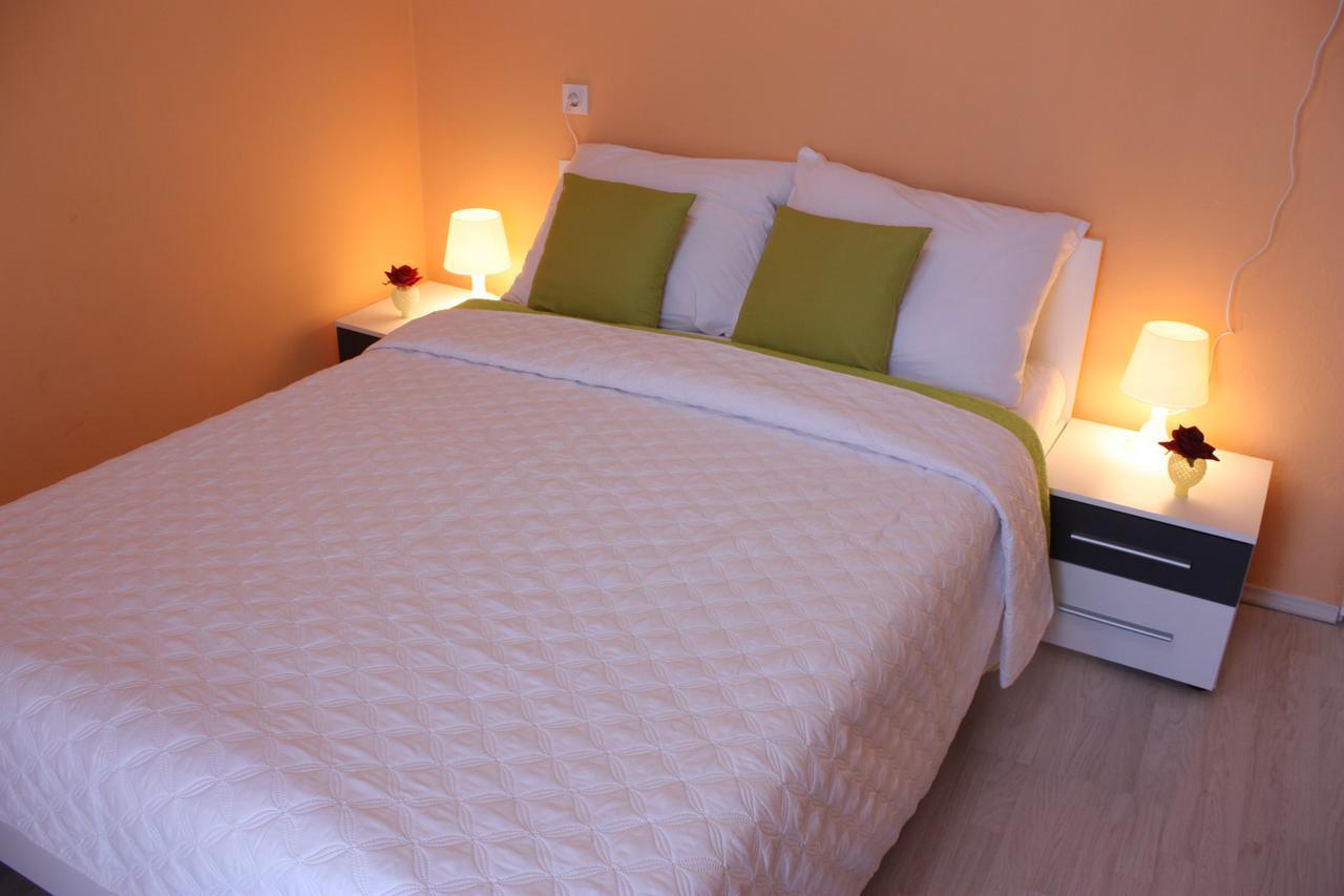 Apartments Tanja & Josipa 帕格 外观 照片