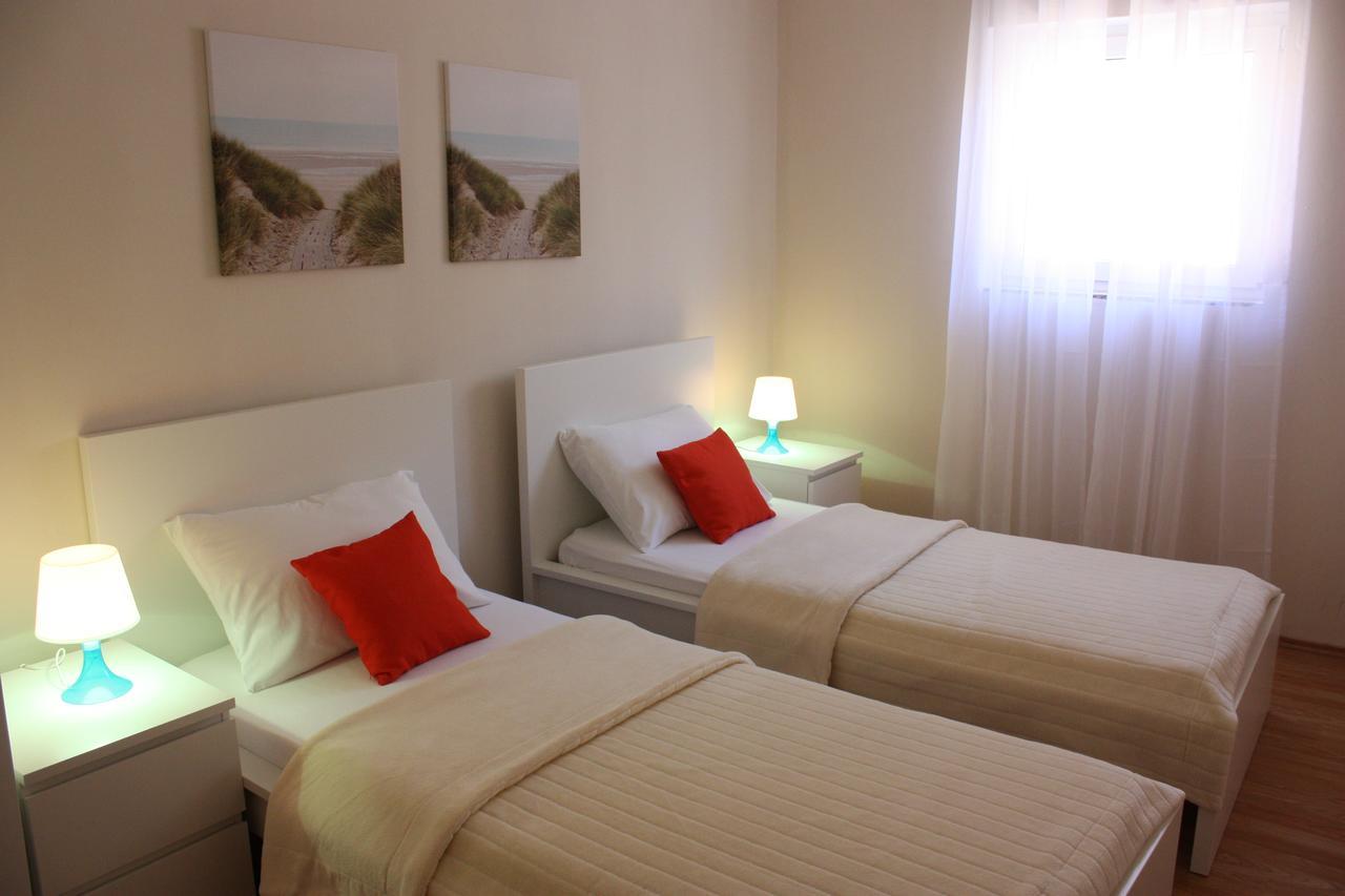 Apartments Tanja & Josipa 帕格 外观 照片